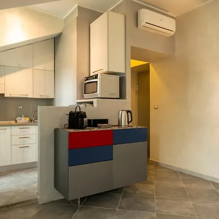 Statuto Prestige - Centro Città&design Elegante Apartamento *